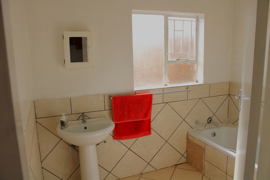 1 Bedroom Property for Sale in Krugersdorp Gauteng