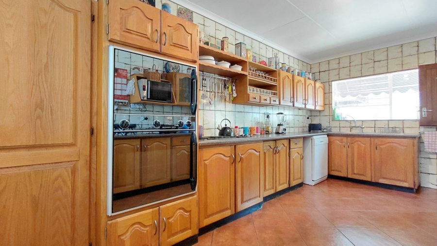 3 Bedroom Property for Sale in Ravenswood Gauteng