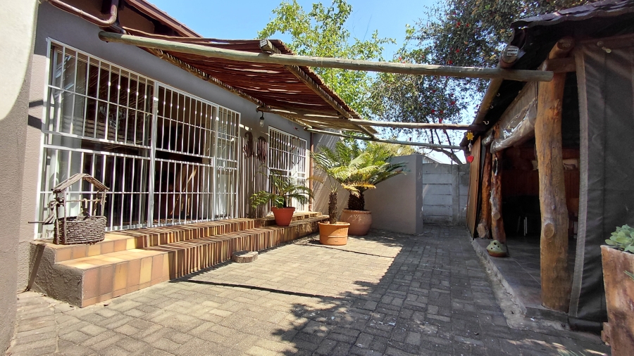 3 Bedroom Property for Sale in Ravenswood Gauteng