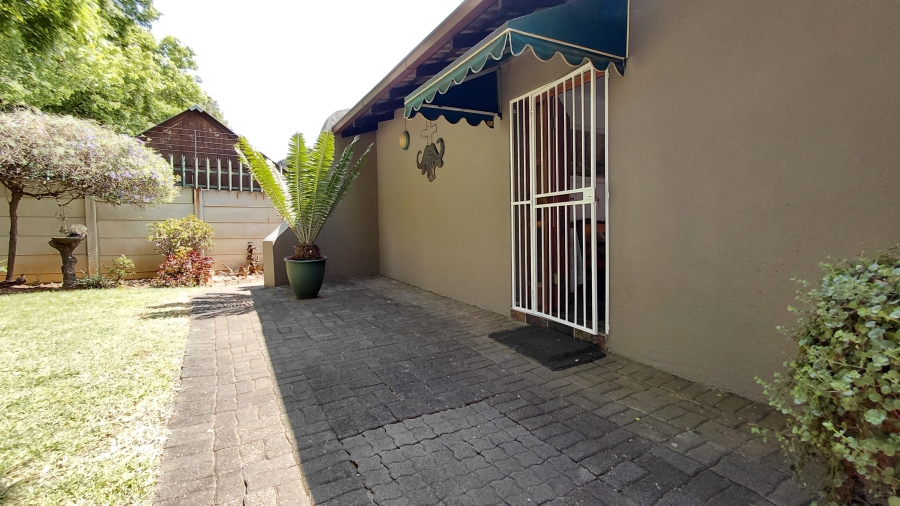 3 Bedroom Property for Sale in Ravenswood Gauteng