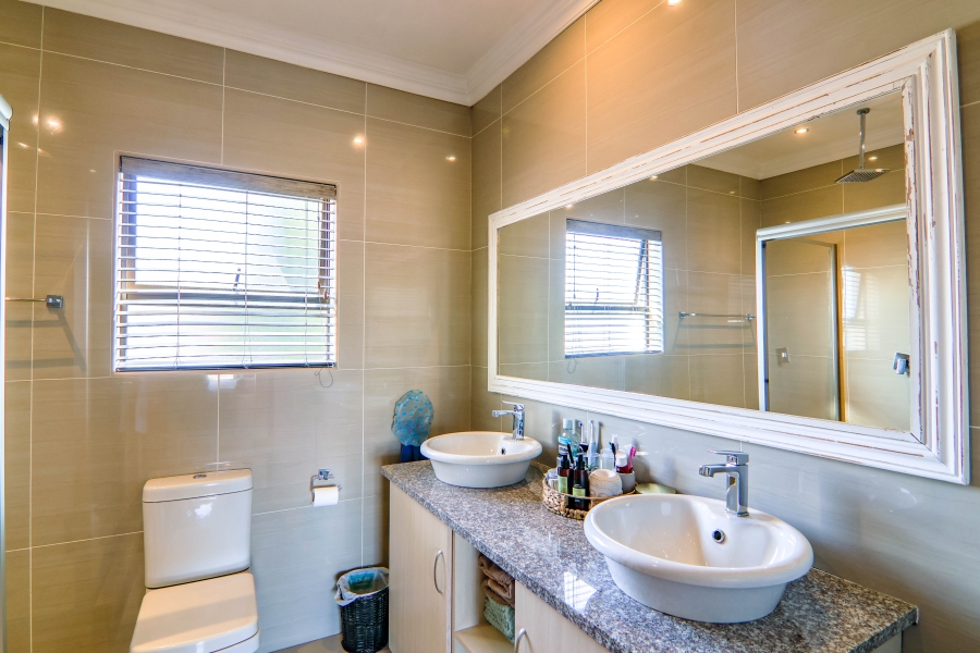 3 Bedroom Property for Sale in Thatchfield Estate Gauteng