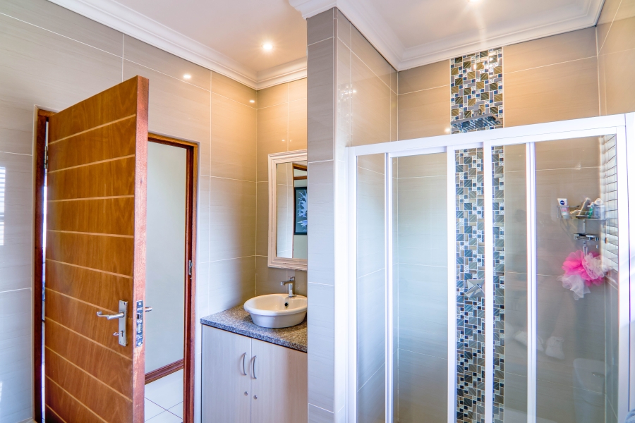 3 Bedroom Property for Sale in Thatchfield Estate Gauteng