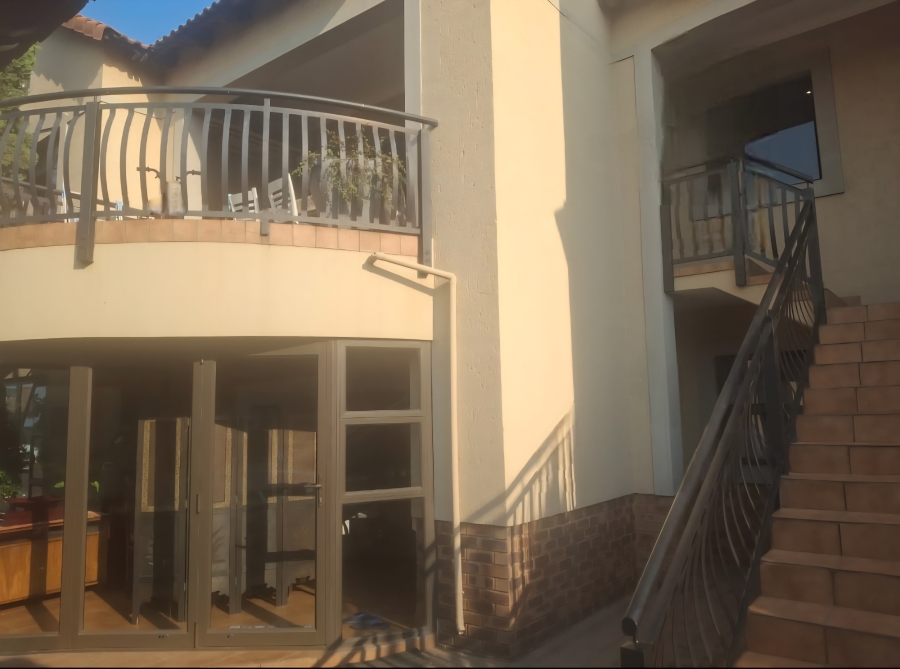 2 Bedroom Property for Sale in Ravenswood Gauteng