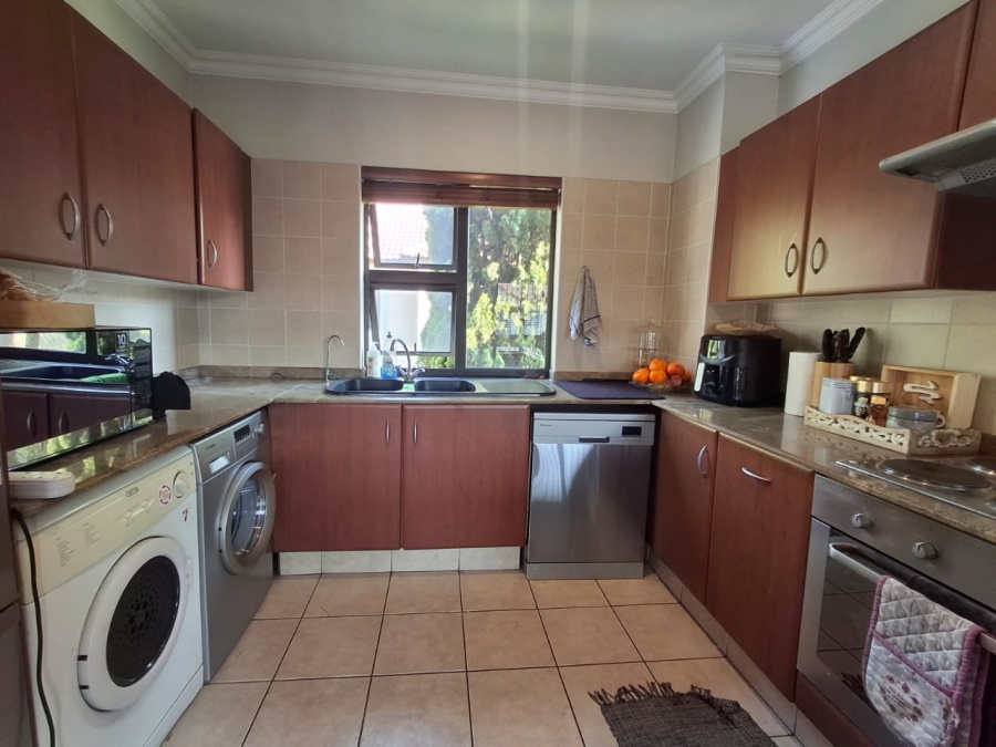2 Bedroom Property for Sale in Ravenswood Gauteng