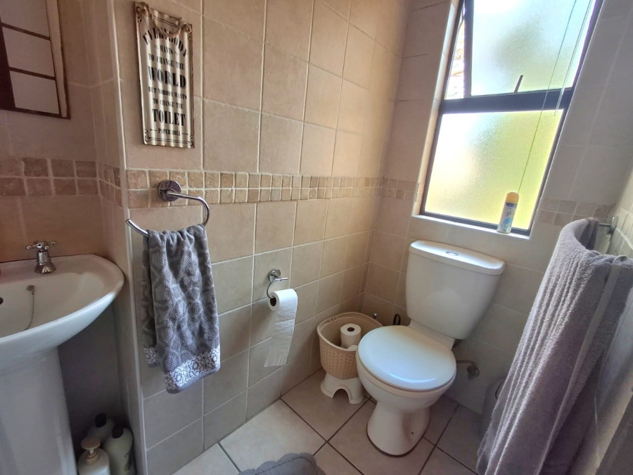 2 Bedroom Property for Sale in Ravenswood Gauteng