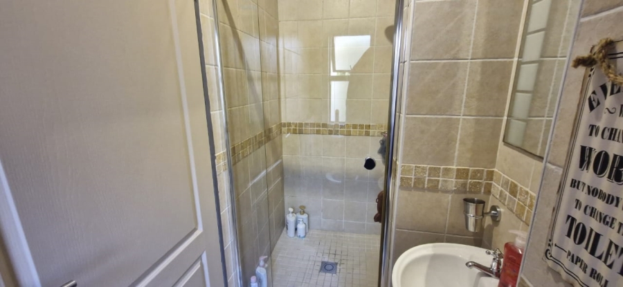2 Bedroom Property for Sale in Ravenswood Gauteng