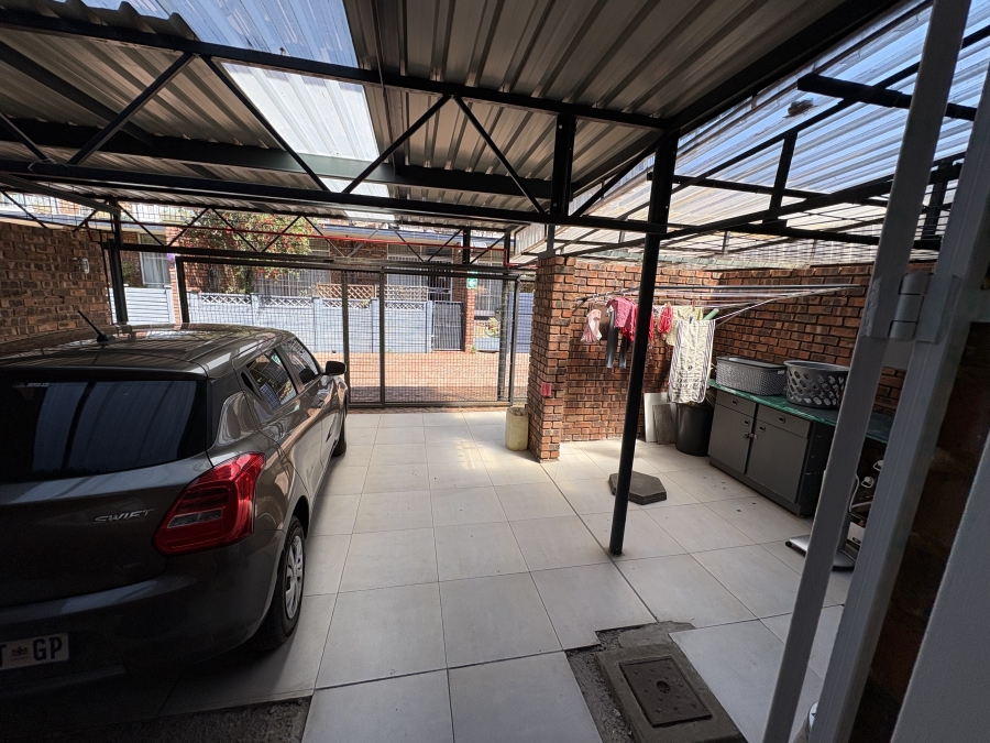 To Let 3 Bedroom Property for Rent in Wingate Park Gauteng