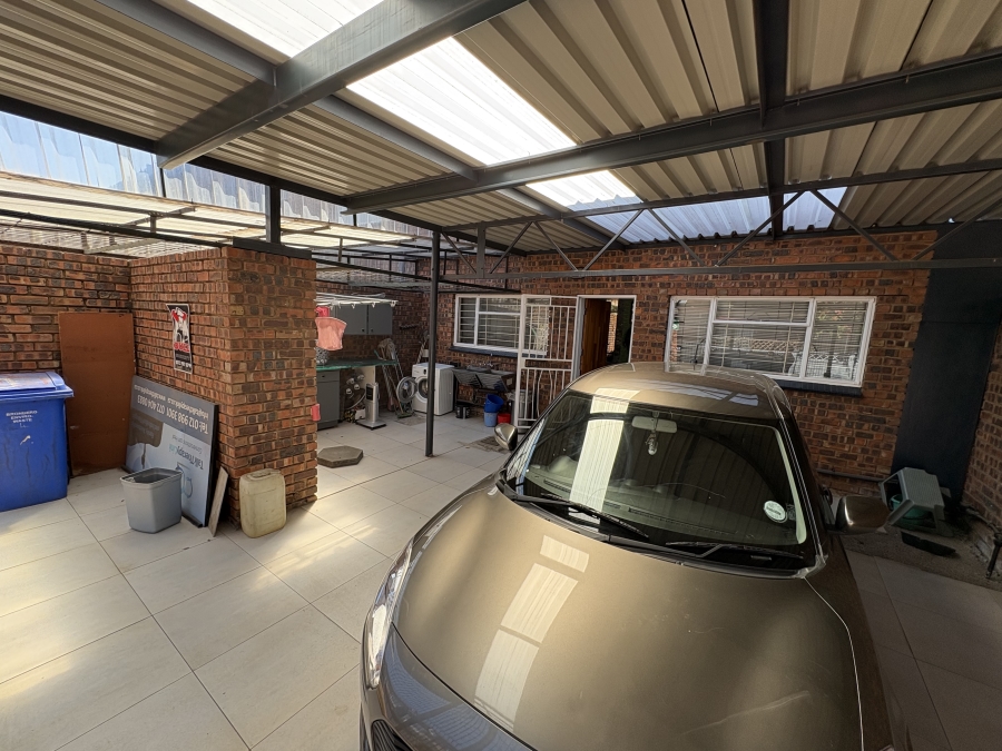 To Let 3 Bedroom Property for Rent in Wingate Park Gauteng