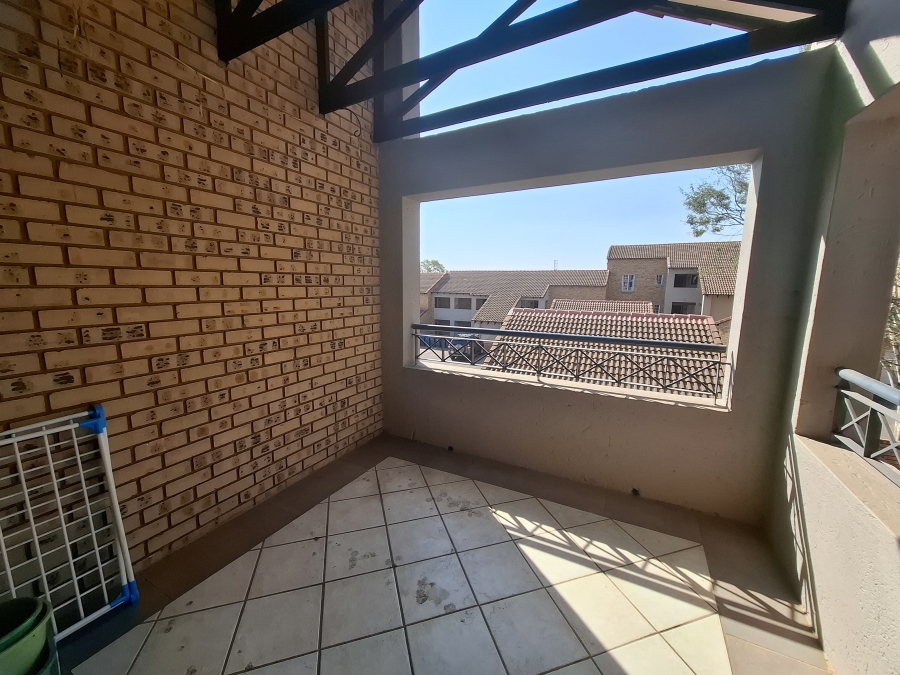 To Let 2 Bedroom Property for Rent in Olympus AH Gauteng