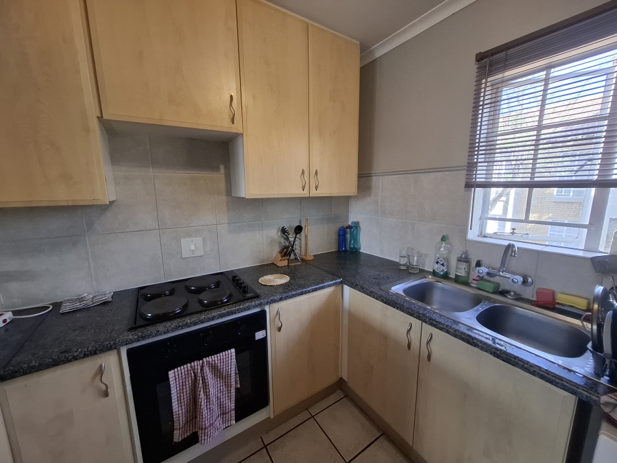 To Let 2 Bedroom Property for Rent in Olympus AH Gauteng