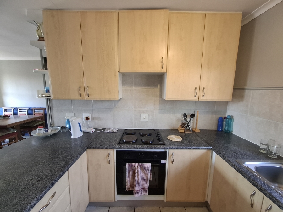 To Let 2 Bedroom Property for Rent in Olympus AH Gauteng