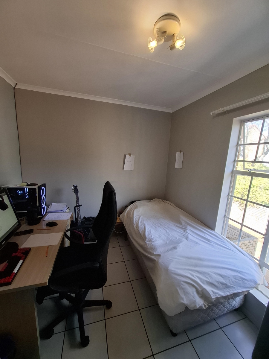 To Let 2 Bedroom Property for Rent in Olympus AH Gauteng