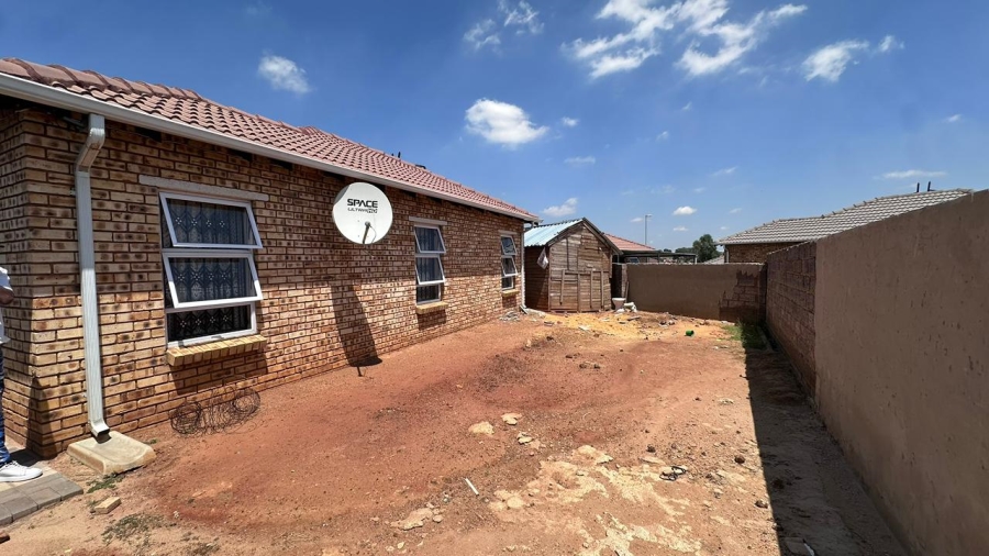 3 Bedroom Property for Sale in Daveyton Gauteng