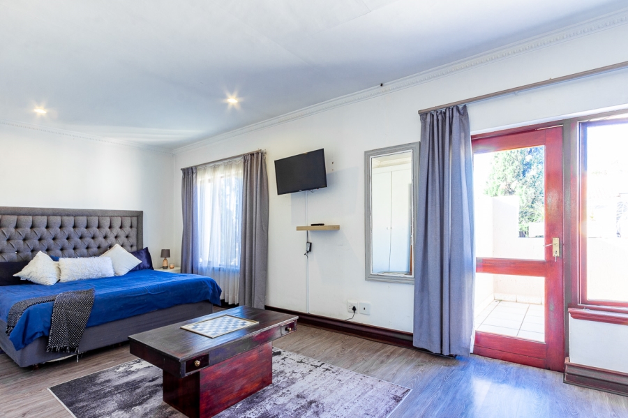 To Let 2 Bedroom Property for Rent in Lonehill Gauteng