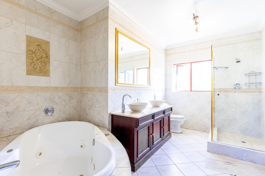To Let 2 Bedroom Property for Rent in Lonehill Gauteng