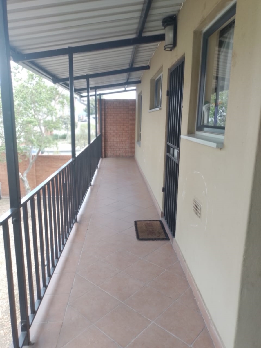 2 Bedroom Property for Sale in Noordwyk Gauteng