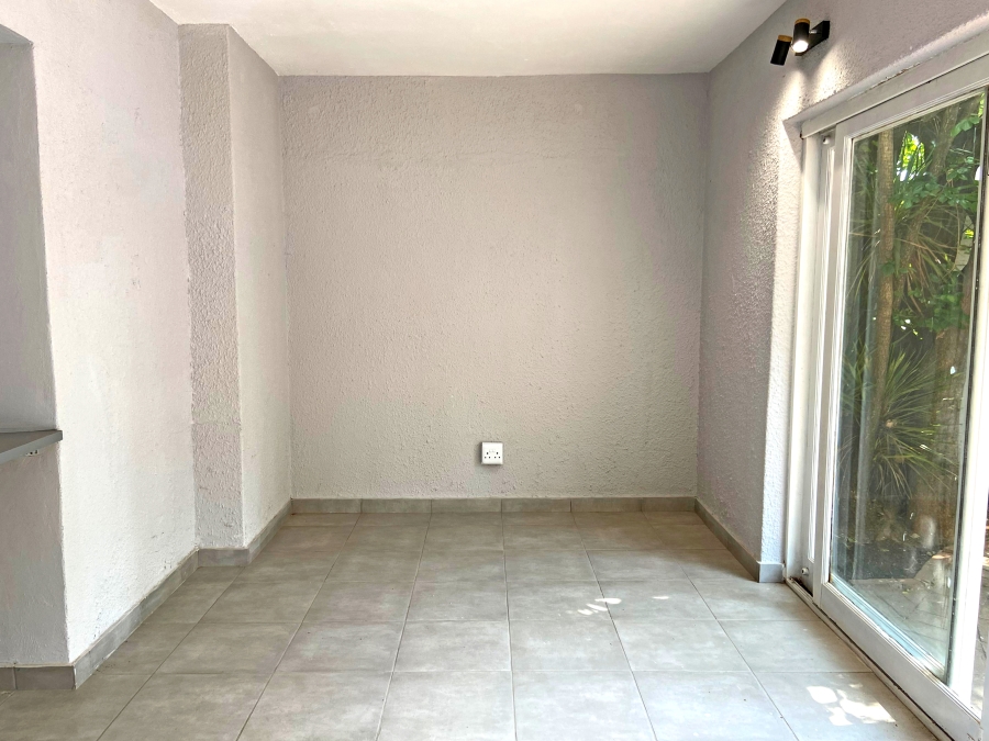 To Let 1 Bedroom Property for Rent in Linden Gauteng