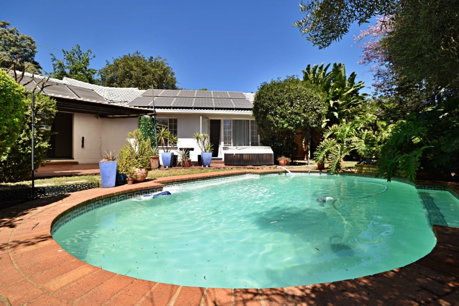 4 Bedroom Property for Sale in Bloubosrand Gauteng