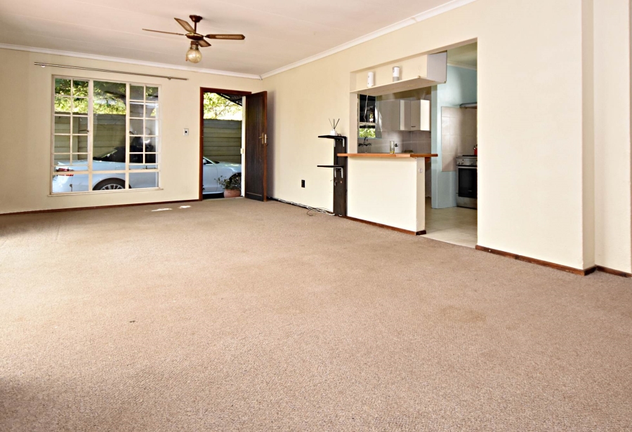4 Bedroom Property for Sale in Bloubosrand Gauteng
