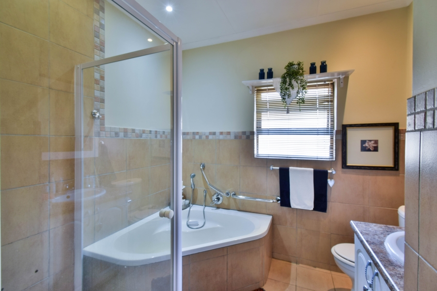 3 Bedroom Property for Sale in Hazeldean Gauteng