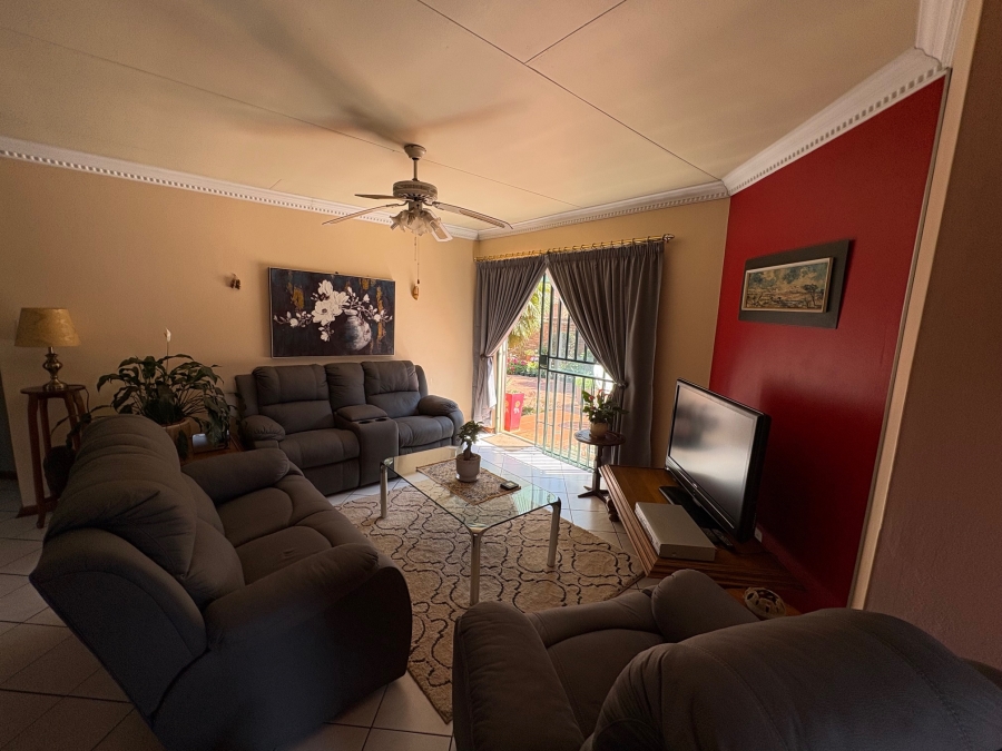 3 Bedroom Property for Sale in Eldoraigne Gauteng