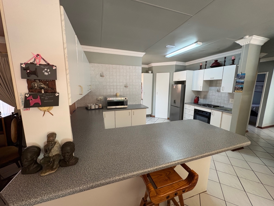 3 Bedroom Property for Sale in Eldoraigne Gauteng