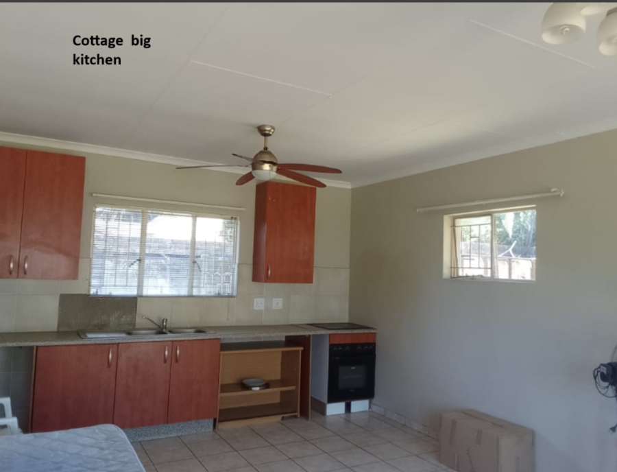 To Let 1 Bedroom Property for Rent in Brackenhurst Gauteng