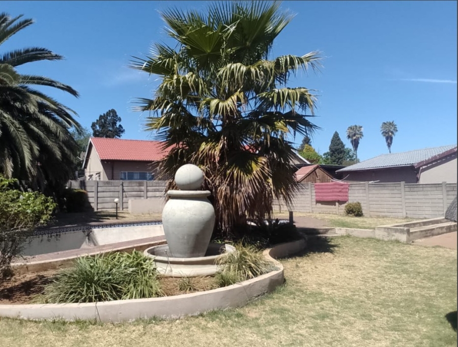 To Let 1 Bedroom Property for Rent in Brackenhurst Gauteng