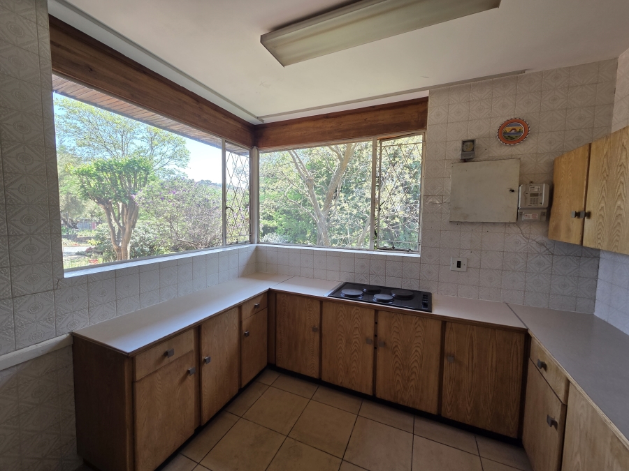 To Let 3 Bedroom Property for Rent in Floracliffe Gauteng