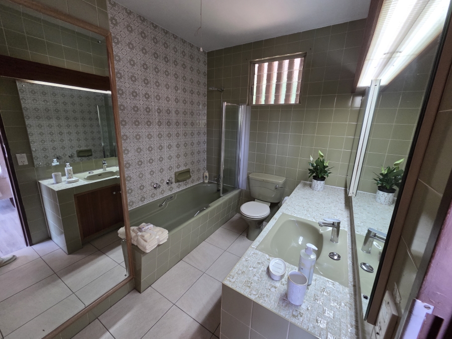 To Let 3 Bedroom Property for Rent in Floracliffe Gauteng