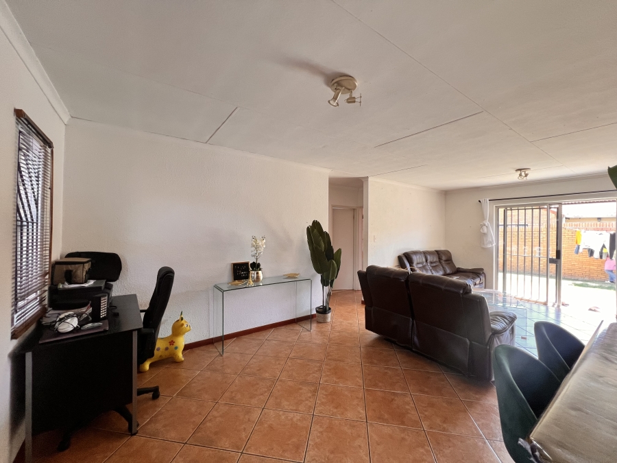 To Let 3 Bedroom Property for Rent in Carlswald Gauteng
