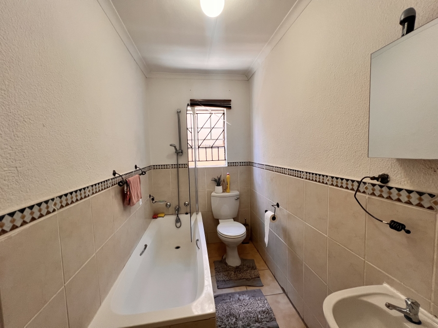 To Let 3 Bedroom Property for Rent in Carlswald Gauteng