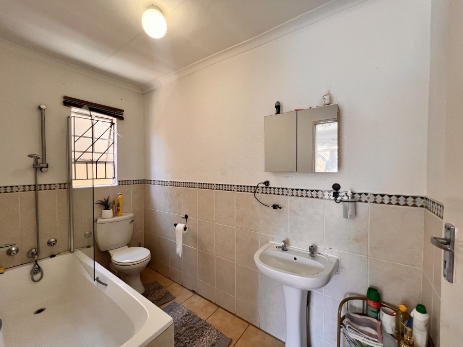 To Let 3 Bedroom Property for Rent in Carlswald Gauteng