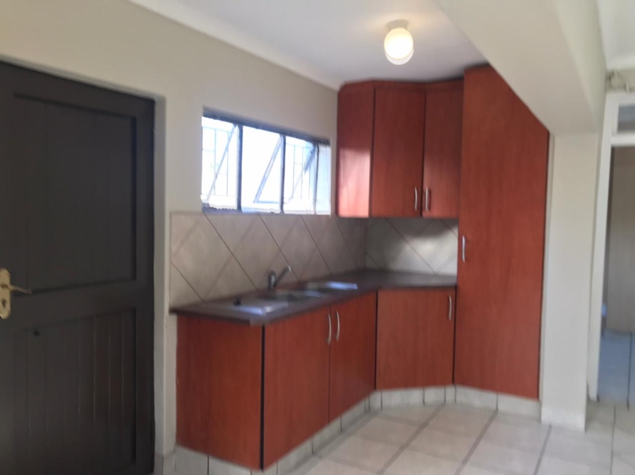 To Let 1 Bedroom Property for Rent in Edenvale Central Gauteng