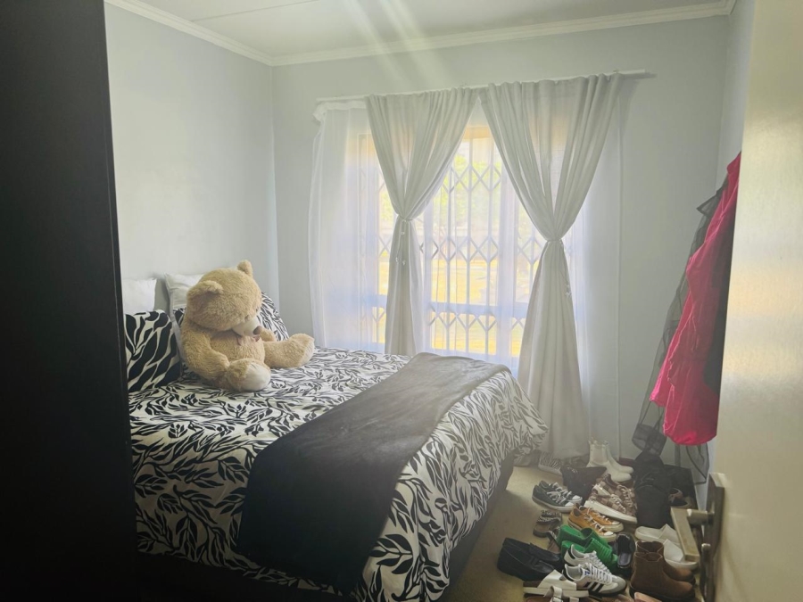 To Let 1 Bedroom Property for Rent in Noordwyk Gauteng