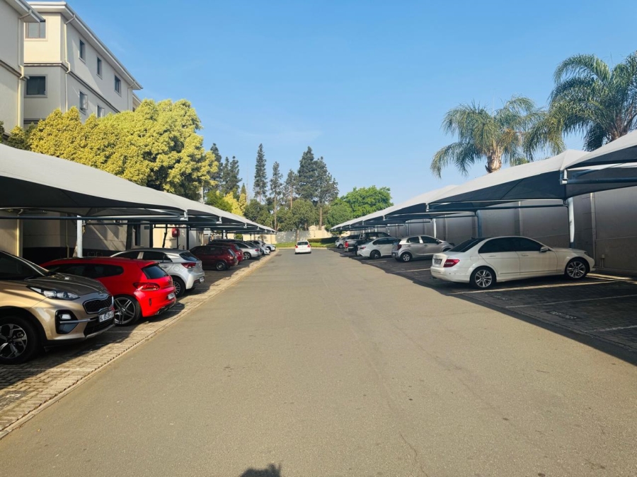 To Let 1 Bedroom Property for Rent in Noordwyk Gauteng