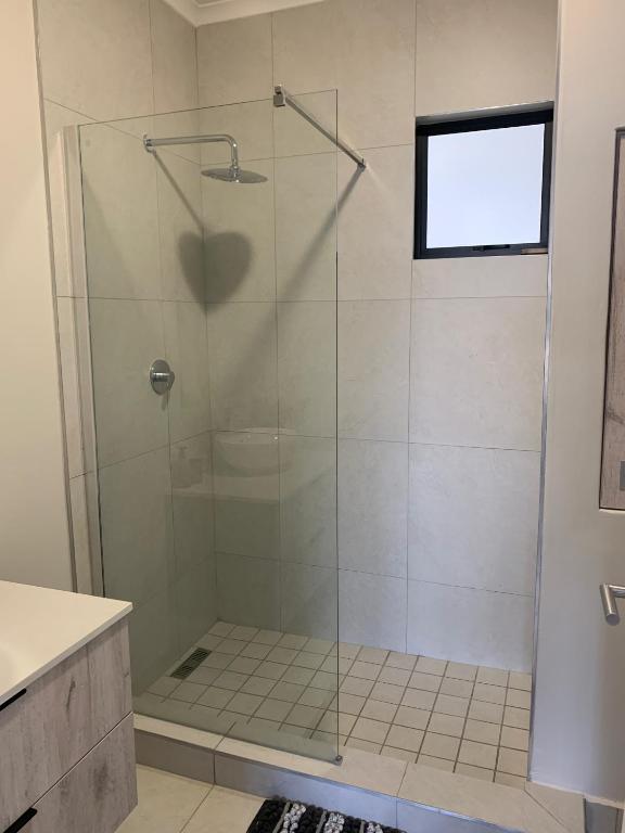 2 Bedroom Property for Sale in Erand Gardens Gauteng