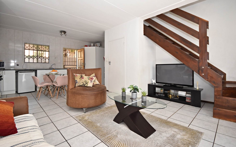 2 Bedroom Property for Sale in Bromhof Gauteng