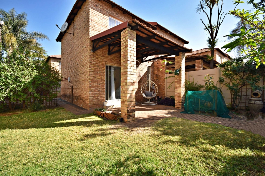 2 Bedroom Property for Sale in Bromhof Gauteng