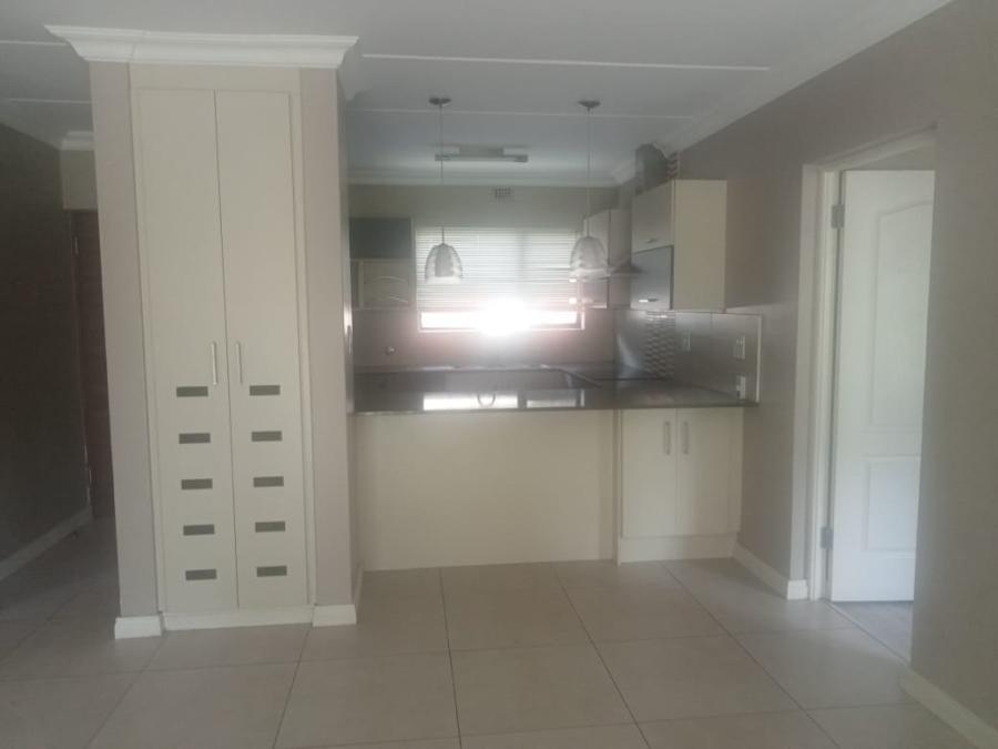 To Let 2 Bedroom Property for Rent in Kyalami Hills Gauteng