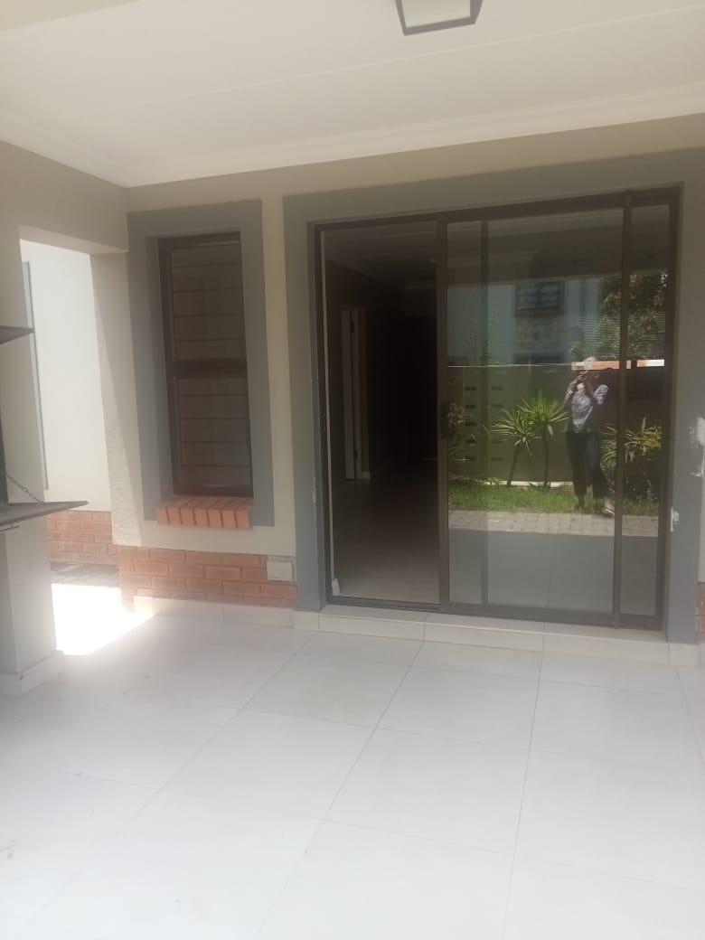 To Let 2 Bedroom Property for Rent in Kyalami Hills Gauteng