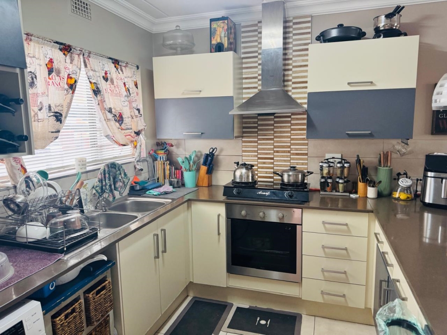 To Let 2 Bedroom Property for Rent in Kyalami Hills Gauteng
