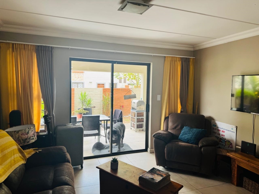 To Let 2 Bedroom Property for Rent in Kyalami Hills Gauteng