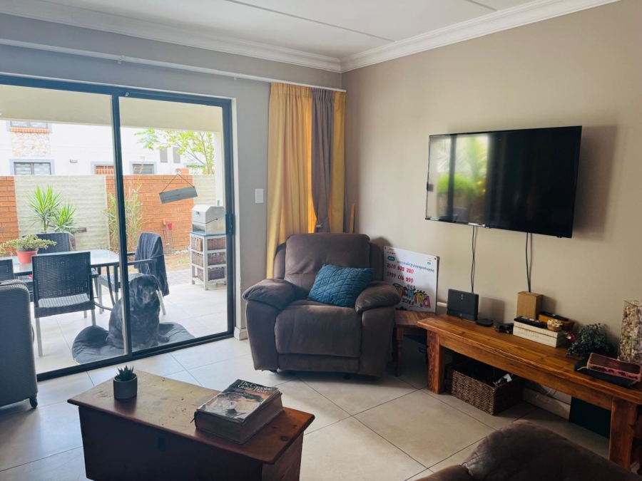To Let 2 Bedroom Property for Rent in Kyalami Hills Gauteng