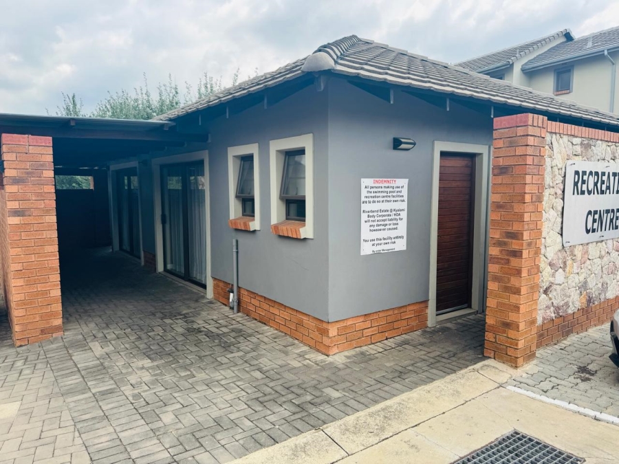 To Let 2 Bedroom Property for Rent in Kyalami Hills Gauteng