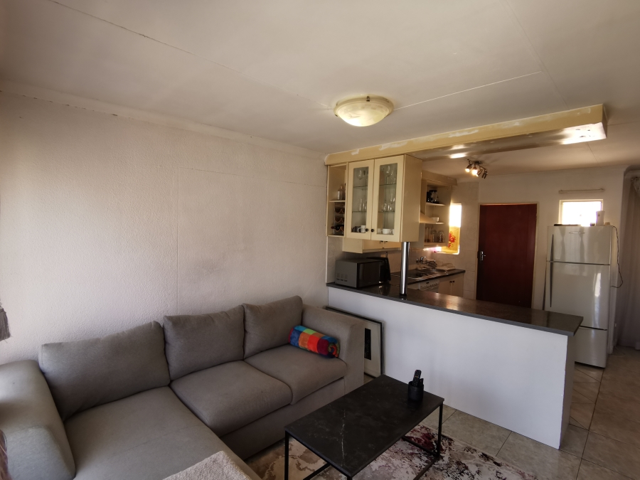 3 Bedroom Property for Sale in Kew Gauteng