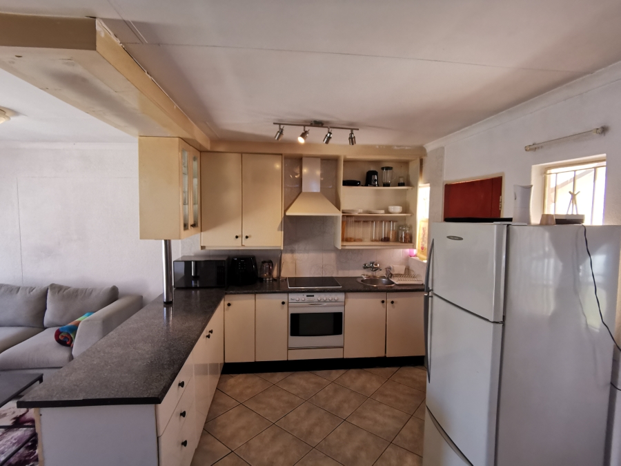 3 Bedroom Property for Sale in Kew Gauteng