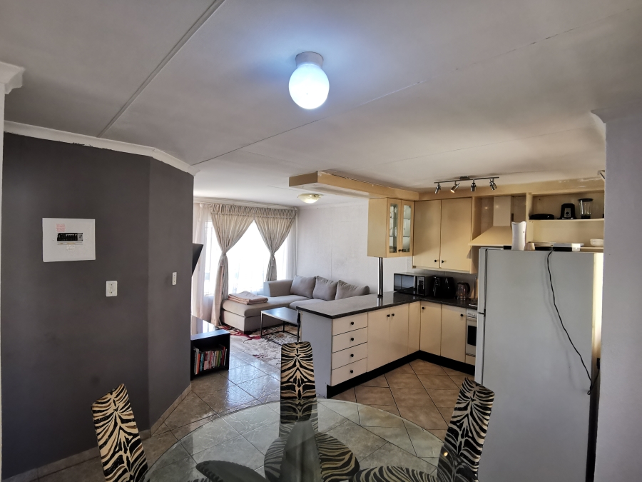 3 Bedroom Property for Sale in Kew Gauteng