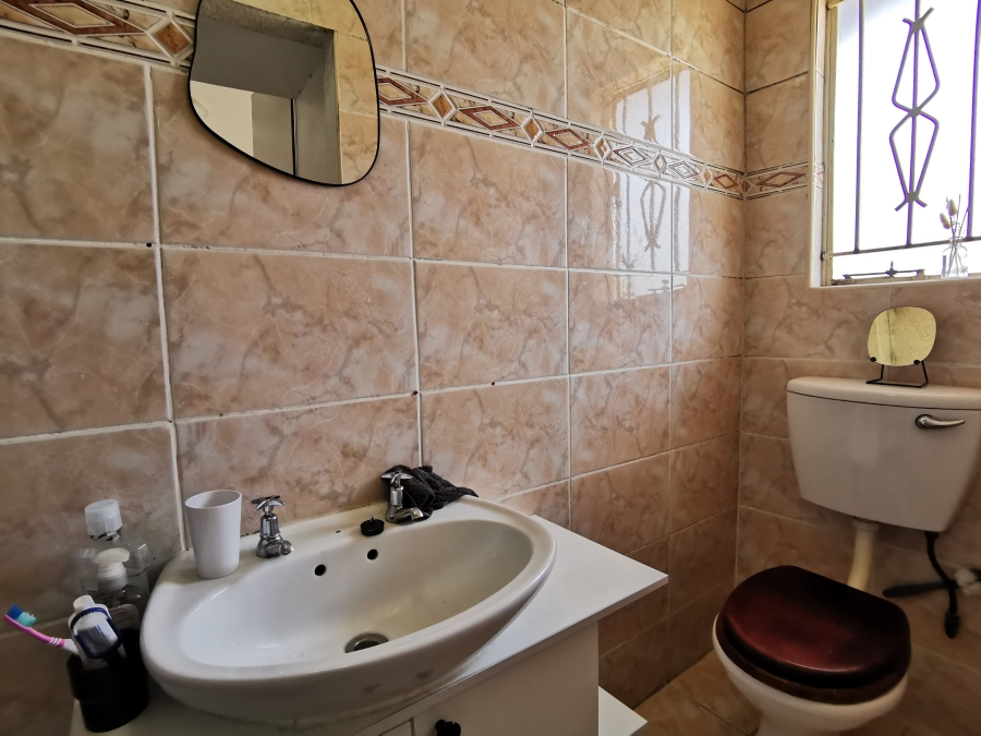 3 Bedroom Property for Sale in Kew Gauteng