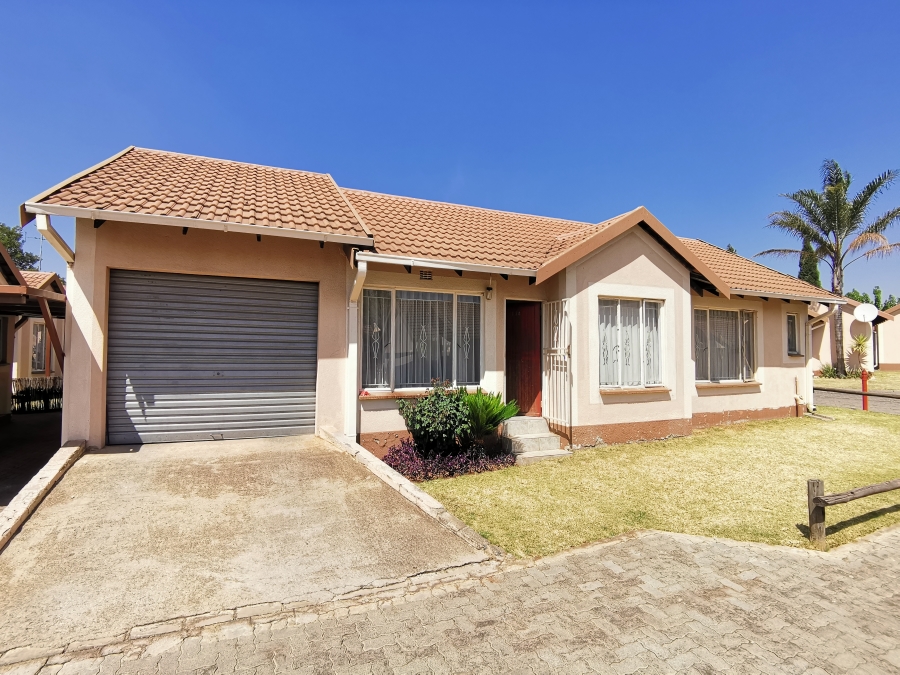 3 Bedroom Property for Sale in Kew Gauteng